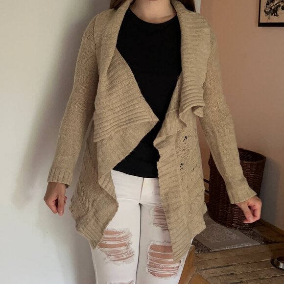 Asymmetrical Beige Knitted Sweater - Picture 2 of 6